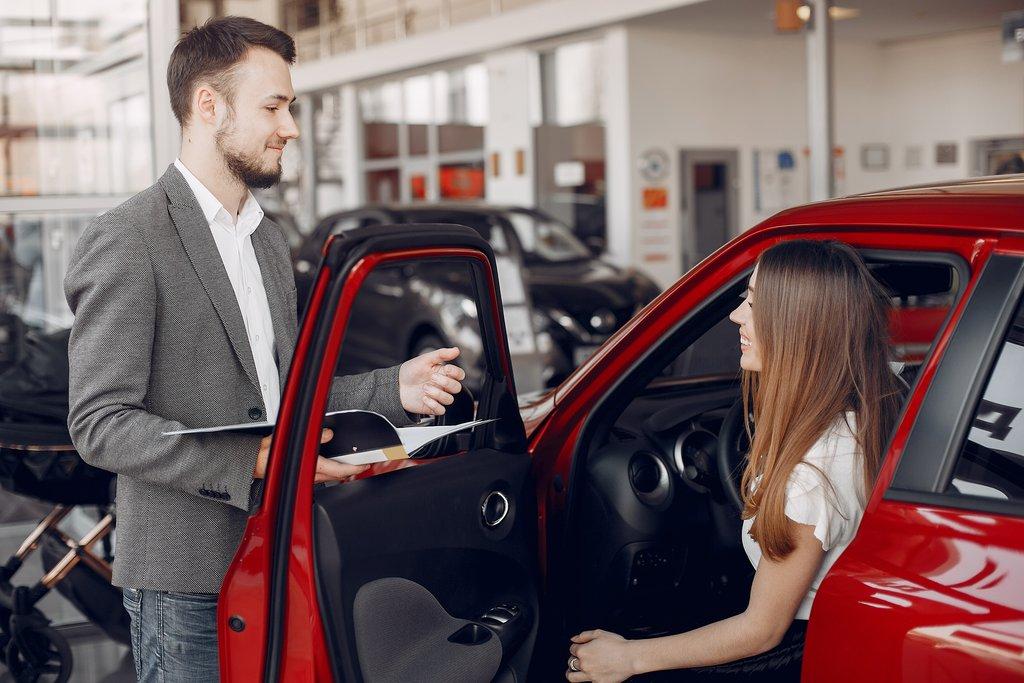 Enhancing After-Sales Service with a Dealer Management System (DMS) - Cover Image